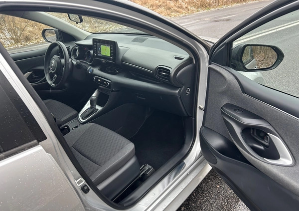 Toyota Yaris cena 76999 przebieg: 18000, rok produkcji 2021 z Białobrzegi małe 742